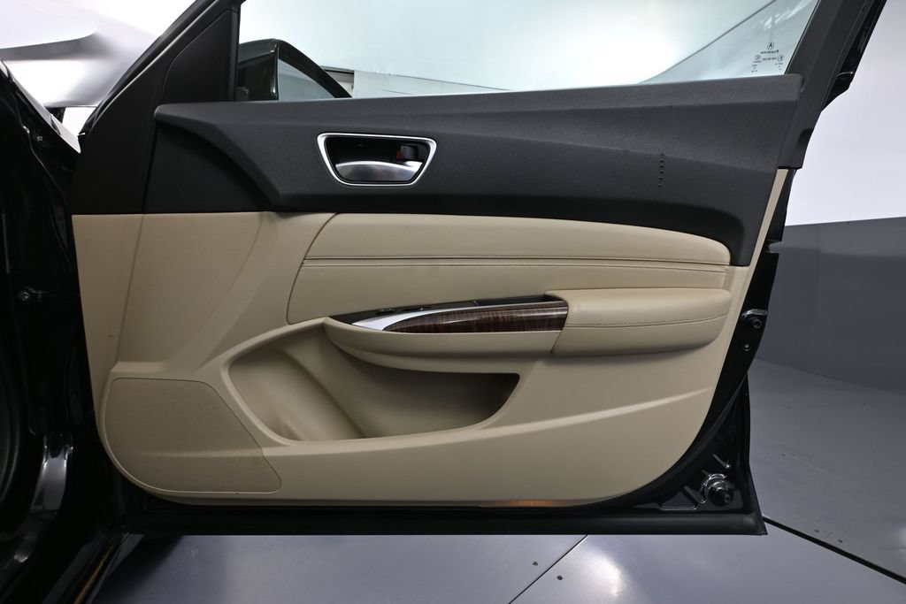 Used 2020 Acura TLX FWD image 37