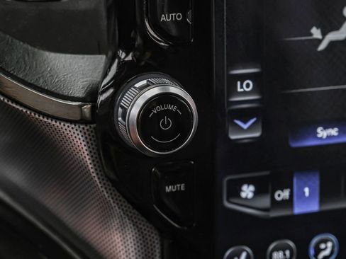 Used 2019 RAM 3500 Limited image 31