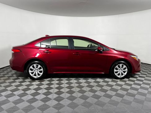 Used 2026 Toyota Corolla LE FWD image 4