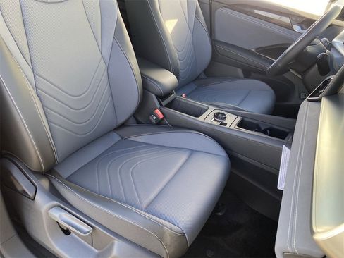 New 2026 Volkswagen Tiguan SE R-Line image 7