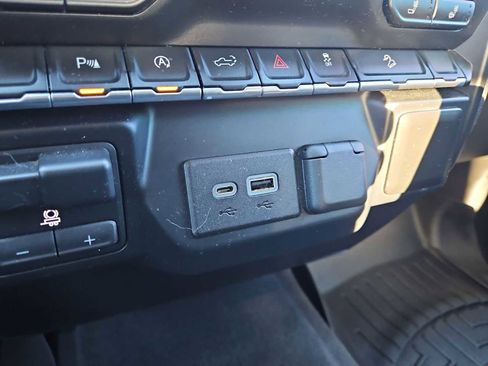 Used 2019 Chevrolet Silverado 1500 LT Trail Boss w/ Convenience Package image 30