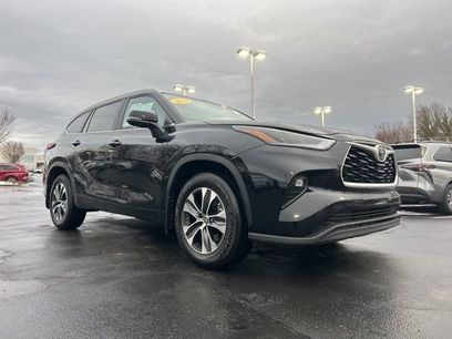 Used 2024 Toyota Highlander XLE