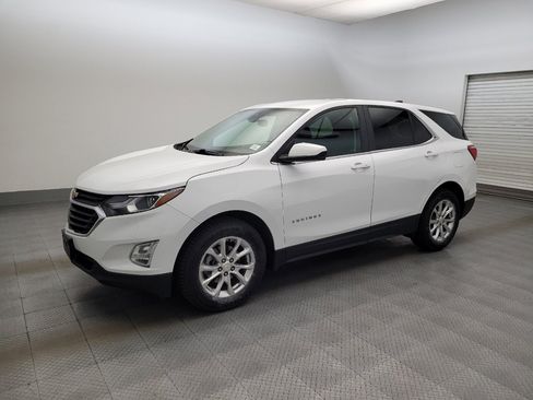 Used 2021 Chevrolet Equinox LT FWD image 2
