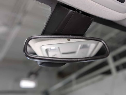 Certified 2023 GMC Acadia SLT AWD/4WD image 33