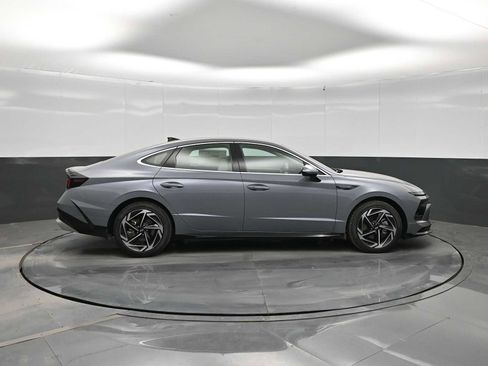 New 2026 Hyundai Sonata SEL FWD image 9
