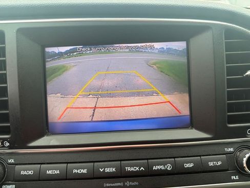 Used 2018 Hyundai Elantra SEL FWD image 22