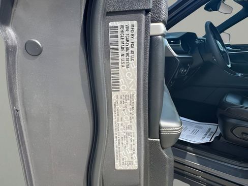 Used 2024 Jeep Grand Cherokee Limited 4xe image 33