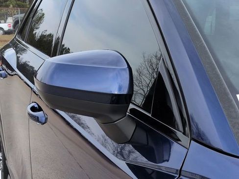 Used 2022 Audi Q3 2.0T Premium Plus image 11