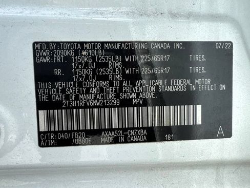 Used 2022 Toyota RAV4 LE FWD image 14