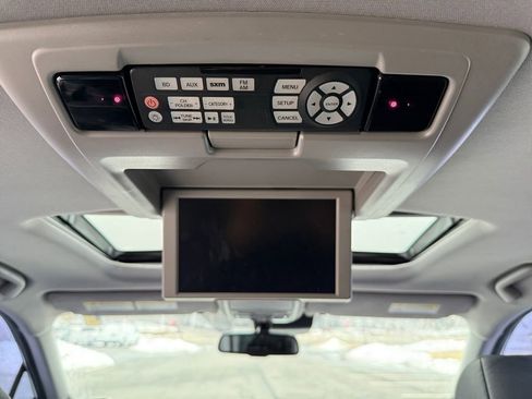 Used 2017 Honda Pilot Touring image 24