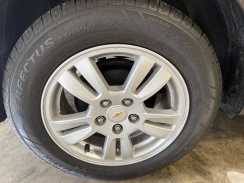Used 2016 Chevrolet Sonic LT w/ Driver Confidence Package FWD image 21