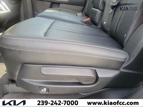 Certified 2025 Kia Sorento S w/ Panoramic Sunroof Package FWD image 15