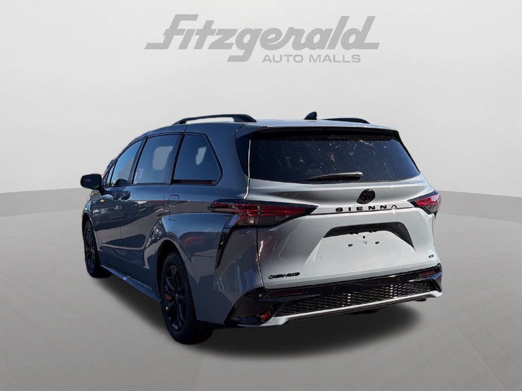Used 2026 Toyota Sienna XSE AWD/4WD image 6