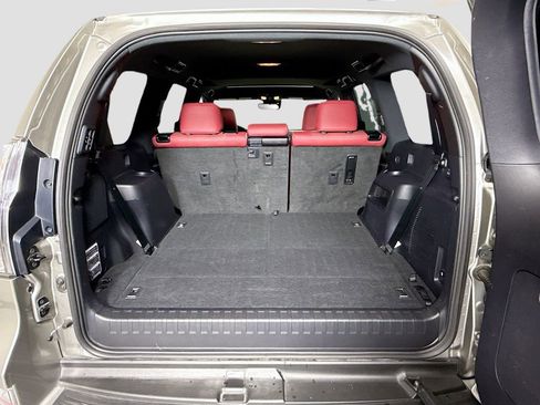 Certified 2023 Lexus GX 460 Premium w/ Premium Plus Package AWD/4WD image 30