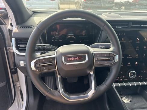 Used 2025 GMC Terrain Elevation image 12