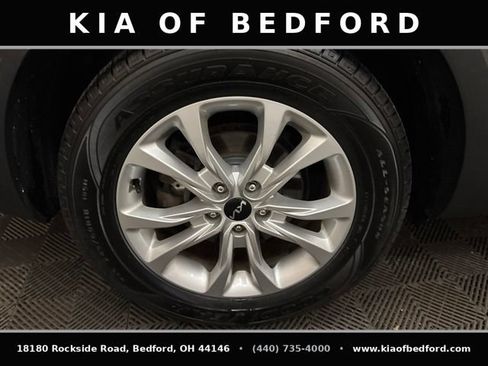 Used 2022 Kia Telluride LX AWD/4WD image 28