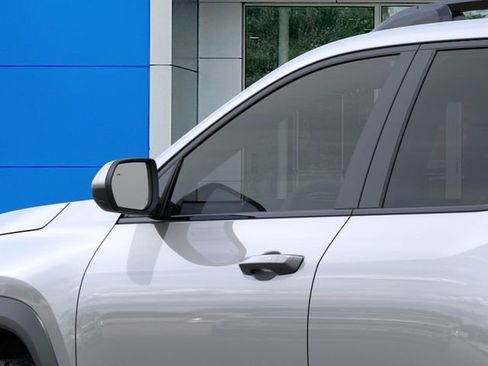 New 2026 Chevrolet Equinox ACTIV w/ LPO, Floor Liner Package AWD/4WD image 12