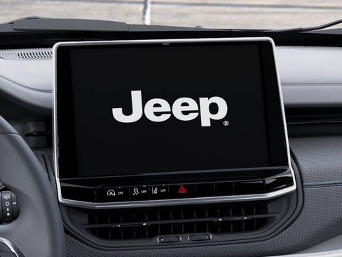 New 2026 Jeep Compass Latitude AWD/4WD image 18