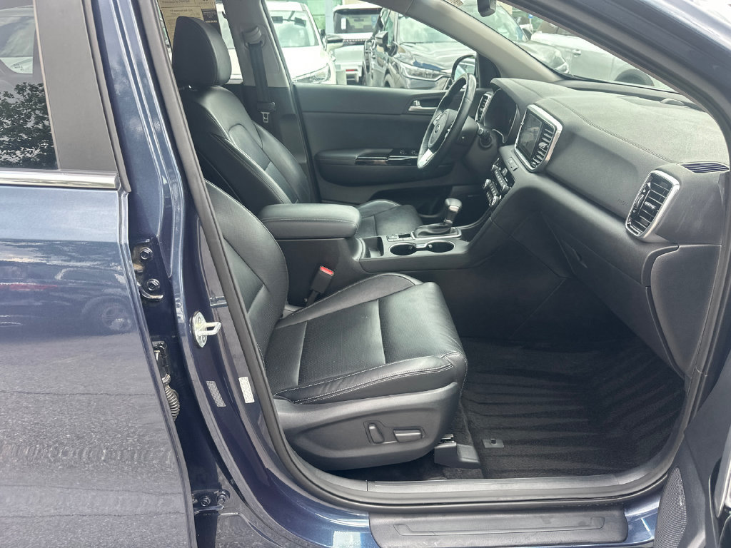 Used 2021 Kia Sportage EX w/ EX Technology Package FWD image 11