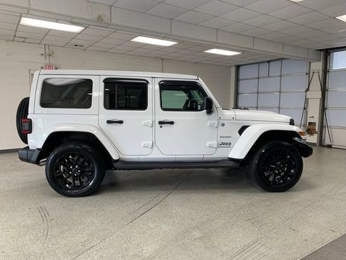 Certified 2024 Jeep Wrangler Unlimited Sahara w/ Safety Group AWD/4WD image 7