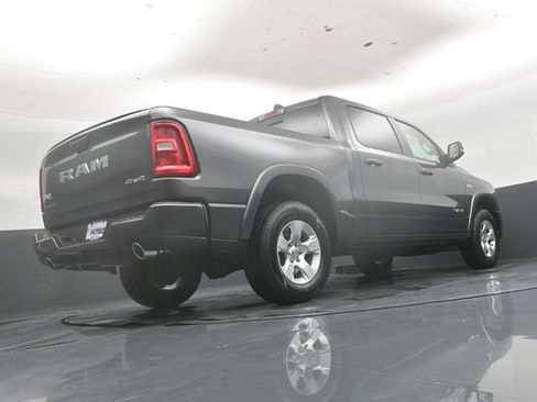 New 2026 RAM 1500 4x4 Crew Cab image 40