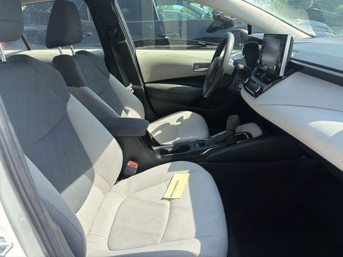 Used 2021 Toyota Corolla LE FWD image 8
