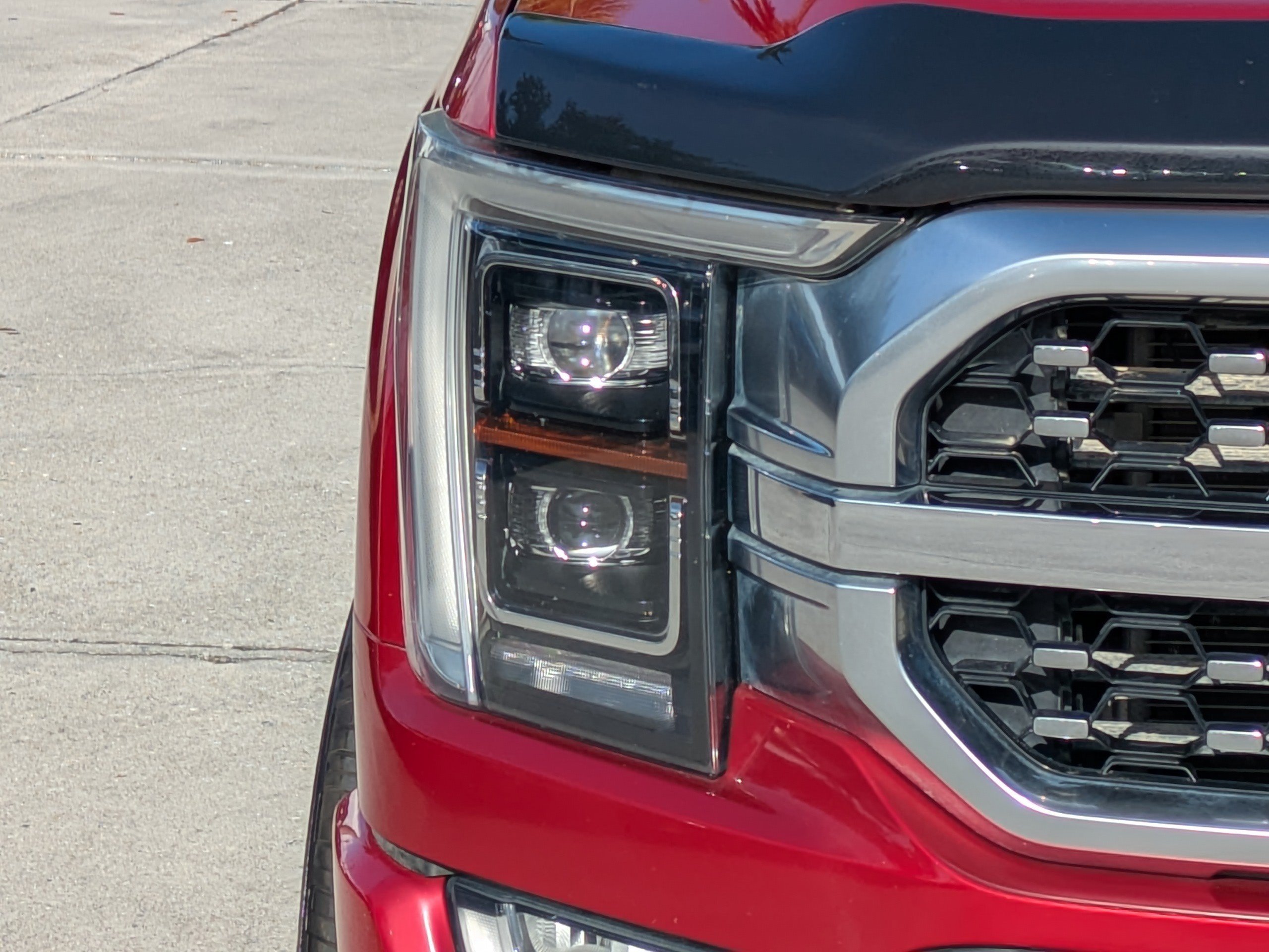 Used 2023 Ford F150 Platinum AWD/4WD image 9