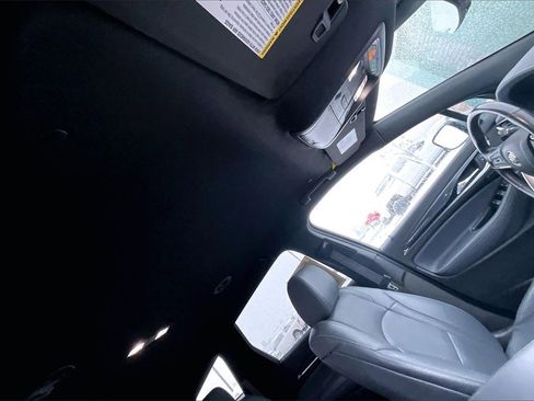 Used 2024 Buick Enclave Premium image 22