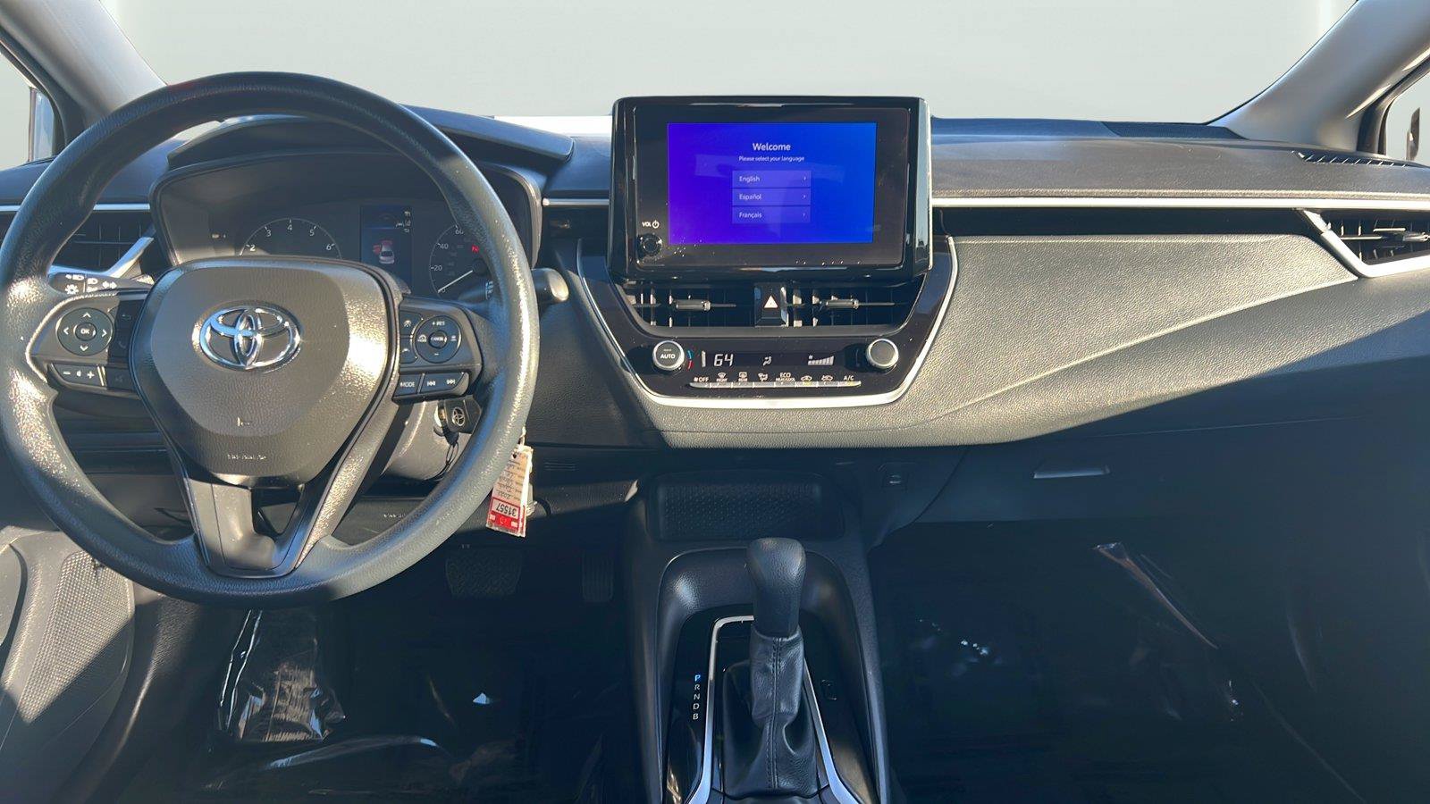 Used 2025 Toyota Corolla LE FWD image 10