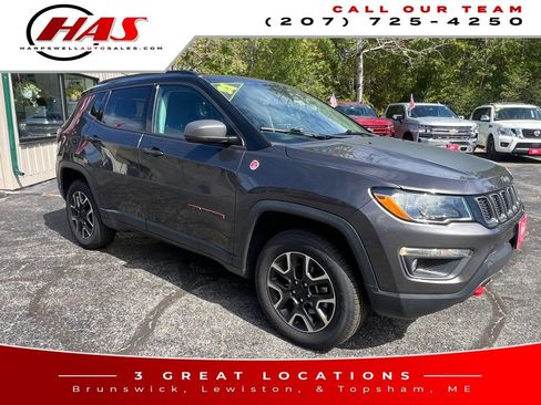 Used 2021 Jeep Compass Trailhawk image 8