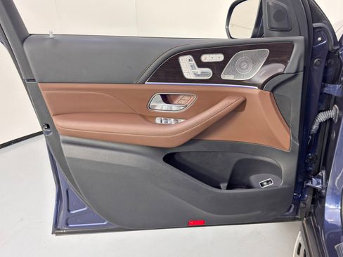 Used 2024 Mercedes-Benz GLS 63 AMG 4MATIC image 55