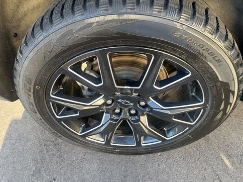 Used 2023 Chevrolet Tahoe High Country AWD/4WD image 10