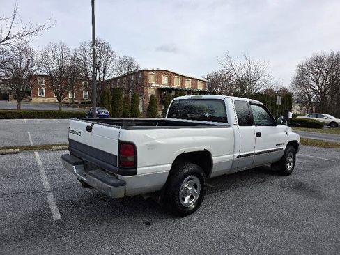 Used 2001 Dodge Ram 1500 Truck 2WD Quad Cab image 6