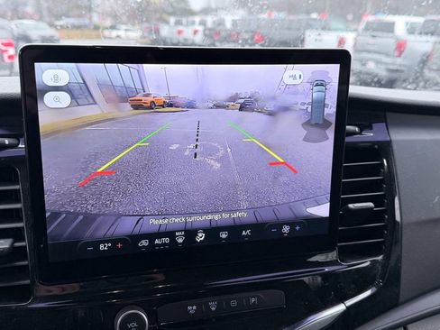 Used 2023 Ford Transit 350 XLT image 13