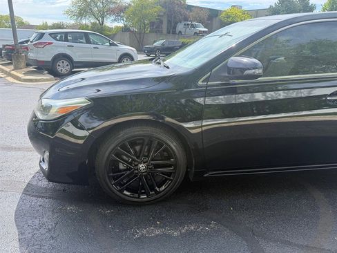 Used 2015 Toyota Avalon XLE FWD image 34