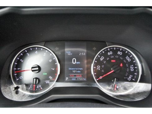 Used 2021 Toyota RAV4 XLE FWD image 14