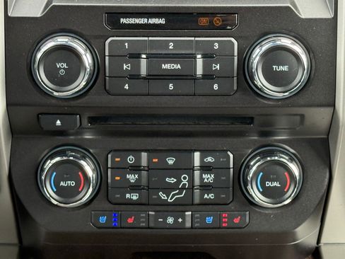 Used 2018 Ford F250 Lariat w/ Lariat Ultimate Package image 24