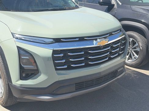 Used 2025 Chevrolet Equinox LT w/ Convenience Package II FWD image 5