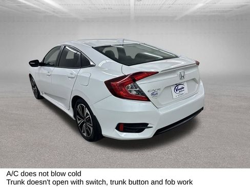 Used 2018 Honda Civic EX-T image 8