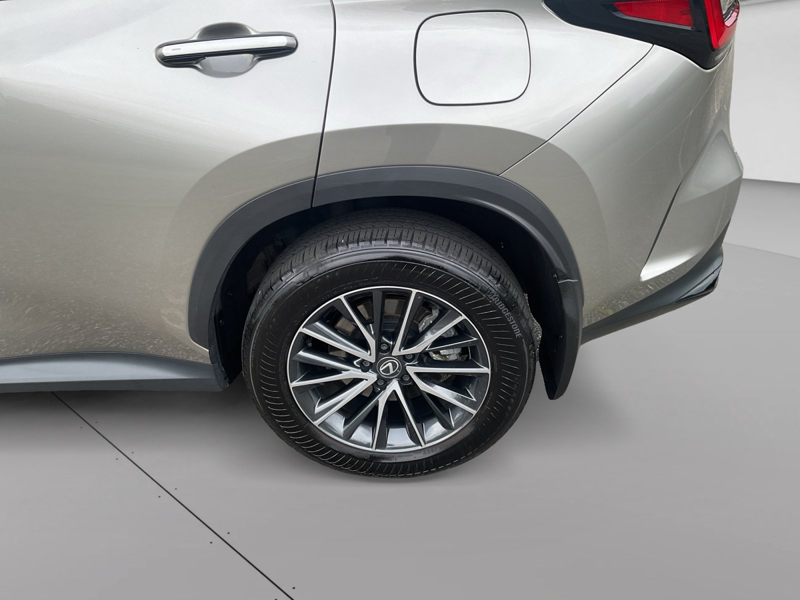 Used 2024 Lexus NX 350 AWD image 4