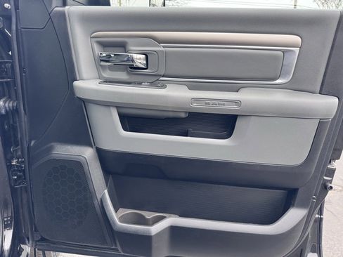 Used 2016 RAM 3500 Big Horn image 24