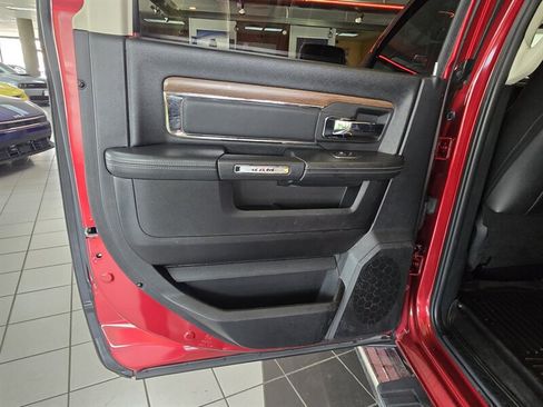 Used 2015 RAM 1500 Laramie w/ Convenience Group AWD/4WD image 10