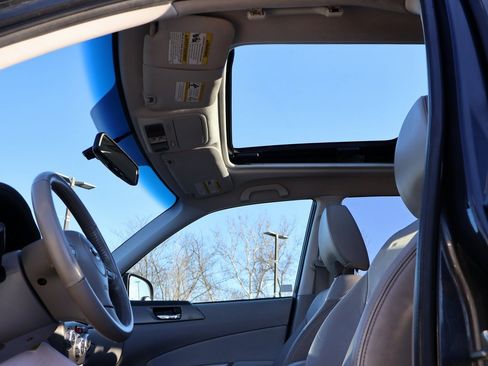 Used 2010 Subaru Forester 2.5X Limited image 26