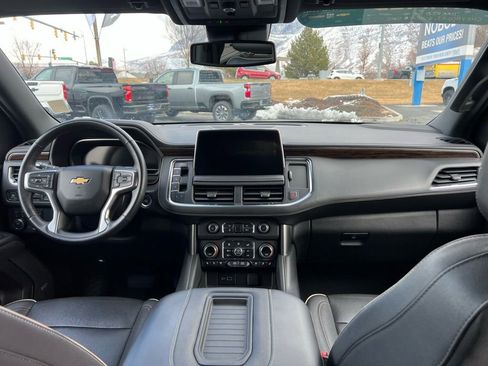 Certified 2023 Chevrolet Suburban Premier AWD/4WD image 23