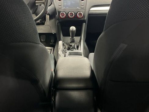 Used 2015 Subaru Impreza 2.0i AWD/4WD image 34