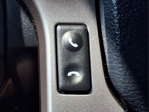 Certified 2019 Toyota Tacoma SR5 AWD/4WD image 22