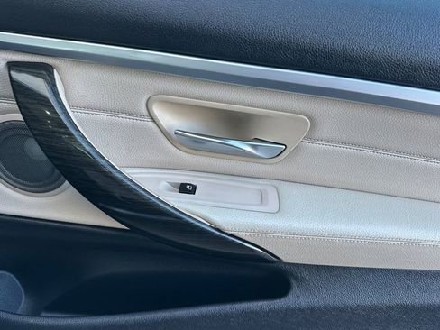 Used 2015 BMW 428i Convertible image 18