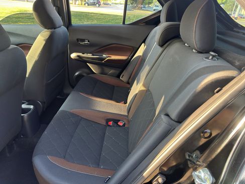 Used 2020 Nissan Kicks SR FWD image 15