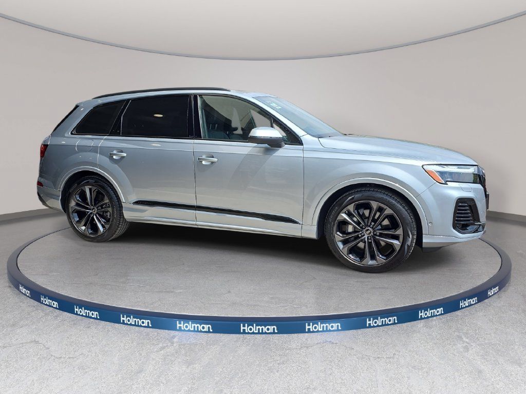 Used 2026 Audi Q7 3.0T Premium Plus w/ Premium Plus Package AWD/4WD image 5