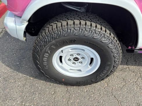 New 2026 Ford Bronco Heritage Edition AWD/4WD image 9